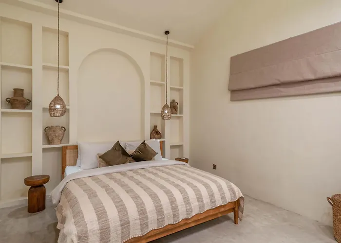 Lenomi - Cute 1 Bedroom W/ Pool In *