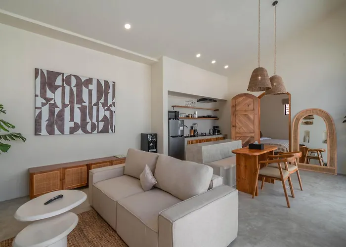 Вилла Lenomi - Cute 1 Bedroom W/ Pool In